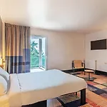 Port Du Moulin Blanc Hotel 3*