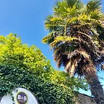 Port Du Moulin Blanc Hotel