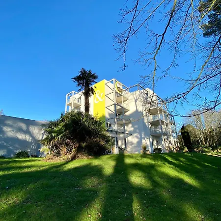 Port Du Moulin Blanc 3*