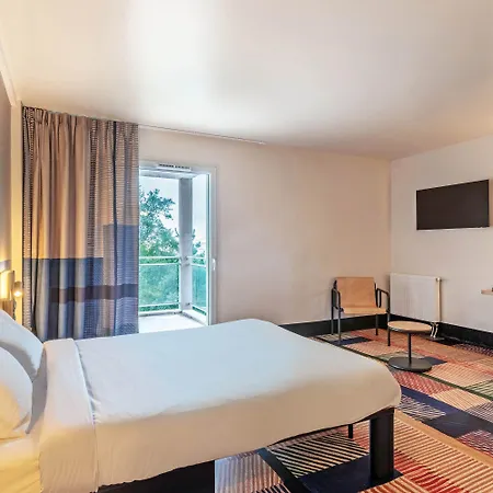 Port Du Moulin Blanc Hotell 3*