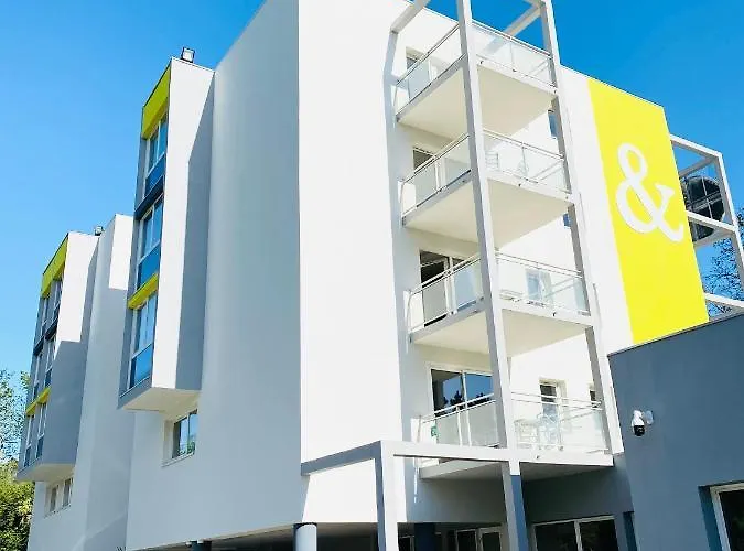 Port Du Moulin Blanc Otel