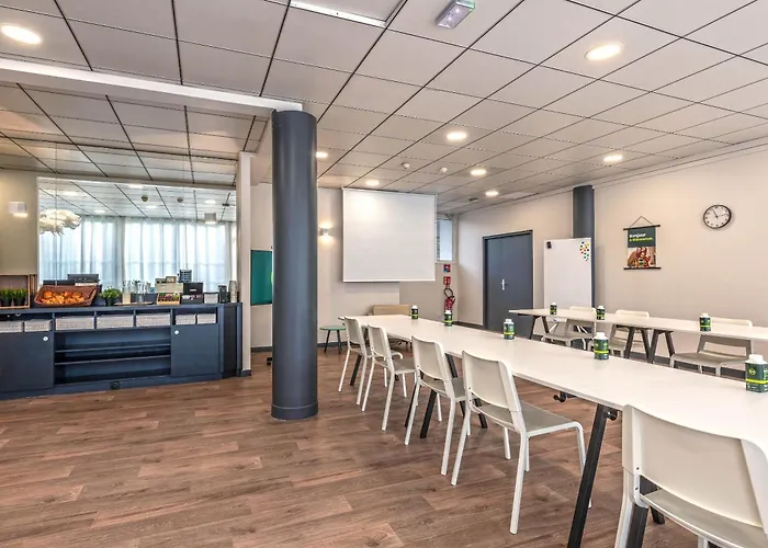 Otel Port Du Moulin Blanc