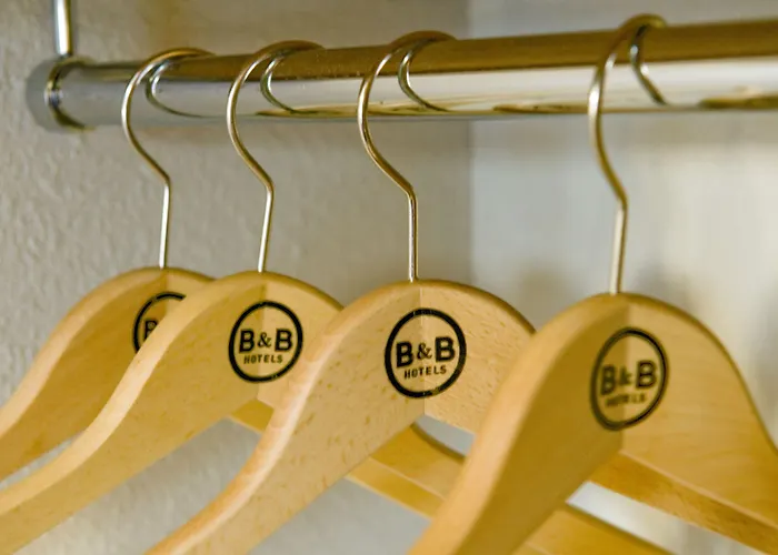 Otel Port Du Moulin Blanc